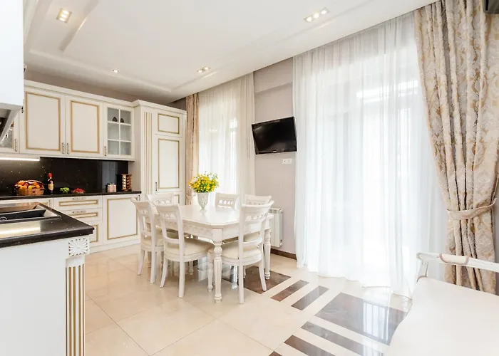 3Bd-2Bth Apartment In Tbilisi City Center