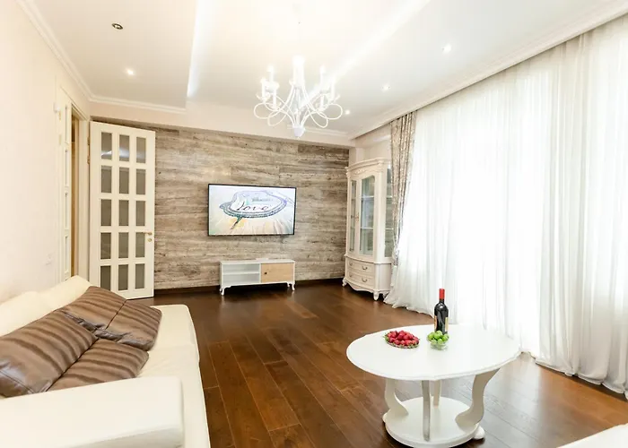3Bd-2Bth Apartment In Tbilisi City Center