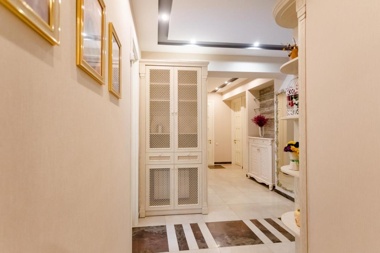 3bd-2bth In Center *